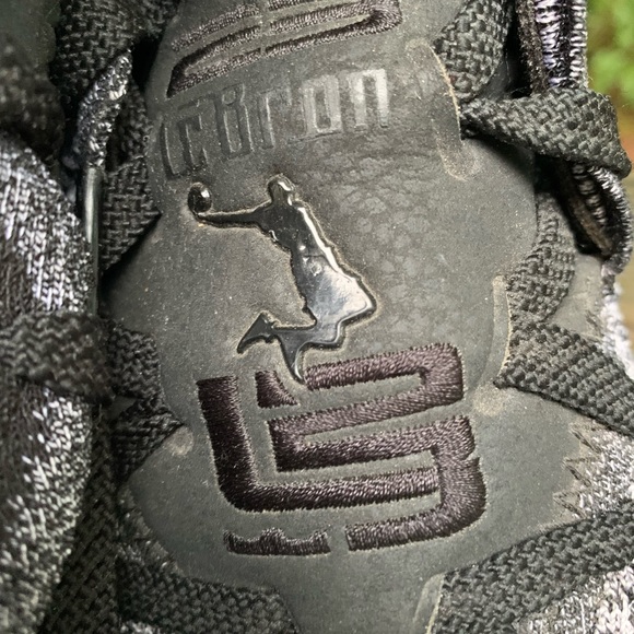 Nike LeBron 17 “In The Arena” sz 11 men - Picture 8 of 9